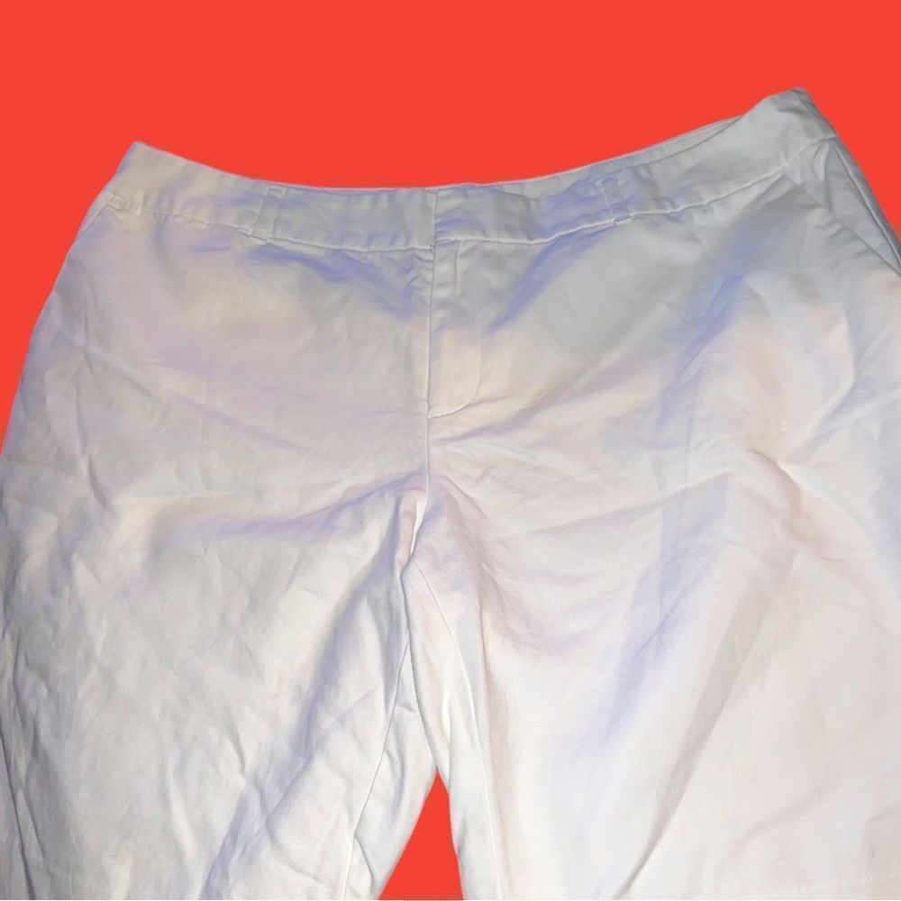 Like new !Liz Claiborne white shorts